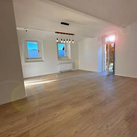 Apartment 6 Beds, 7 Minutes To Red Bull Ring, 70m2 *