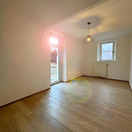Apartment 6 Beds, 7 Minutes To Red Bull Ring, 70m2 Knittelfeld