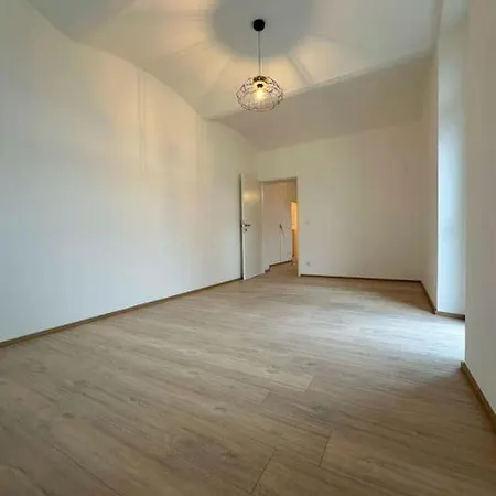 6 Beds, 7 Minutes To Red Bull Ring, 70m2 Apartment Knittelfeld