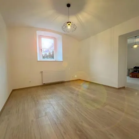 6 Beds, 7 Minutes To Red Bull Ring, 70m2 Apartment